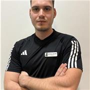 Personal trainer a Roma con 2 anni di esperienza e 2 anni come istruttore di sala inoltre mi occupo anche di corsi di gruppo